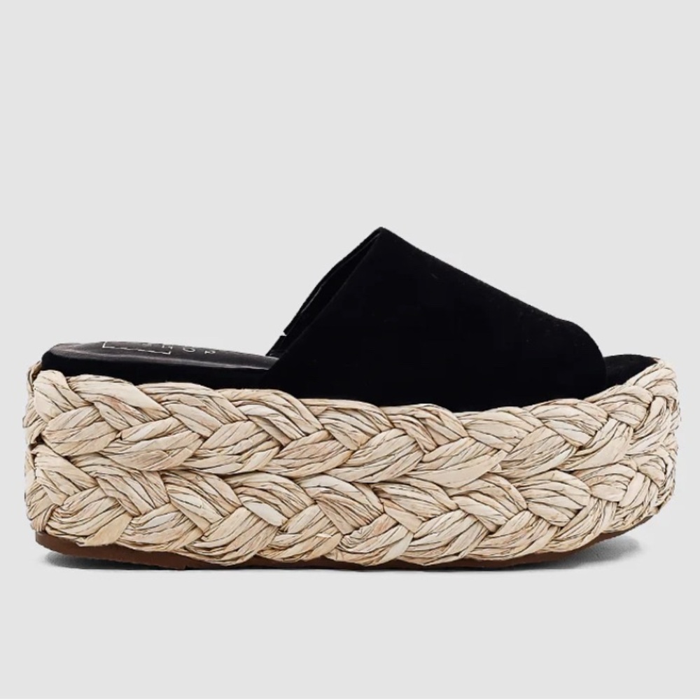 BRAND NEW SHU SHOP IBIZA